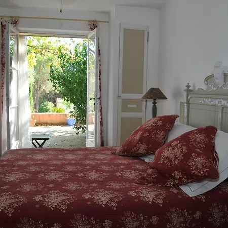 Bastide De L'avelan Alojamento de Acomodação e Pequeno-almoço Grimaud